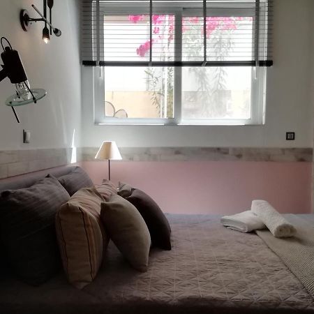 Amazing Semi-Basement Art Apartment Easy Walk To Nafplio Centre Bagian luar foto
