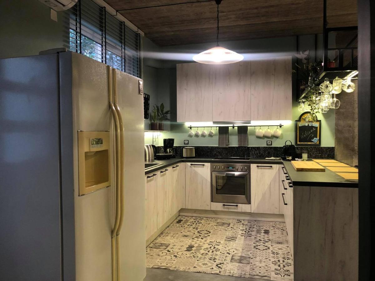Amazing Semi-Basement Art Apartment Easy Walk To Nafplio Centre Bagian luar foto