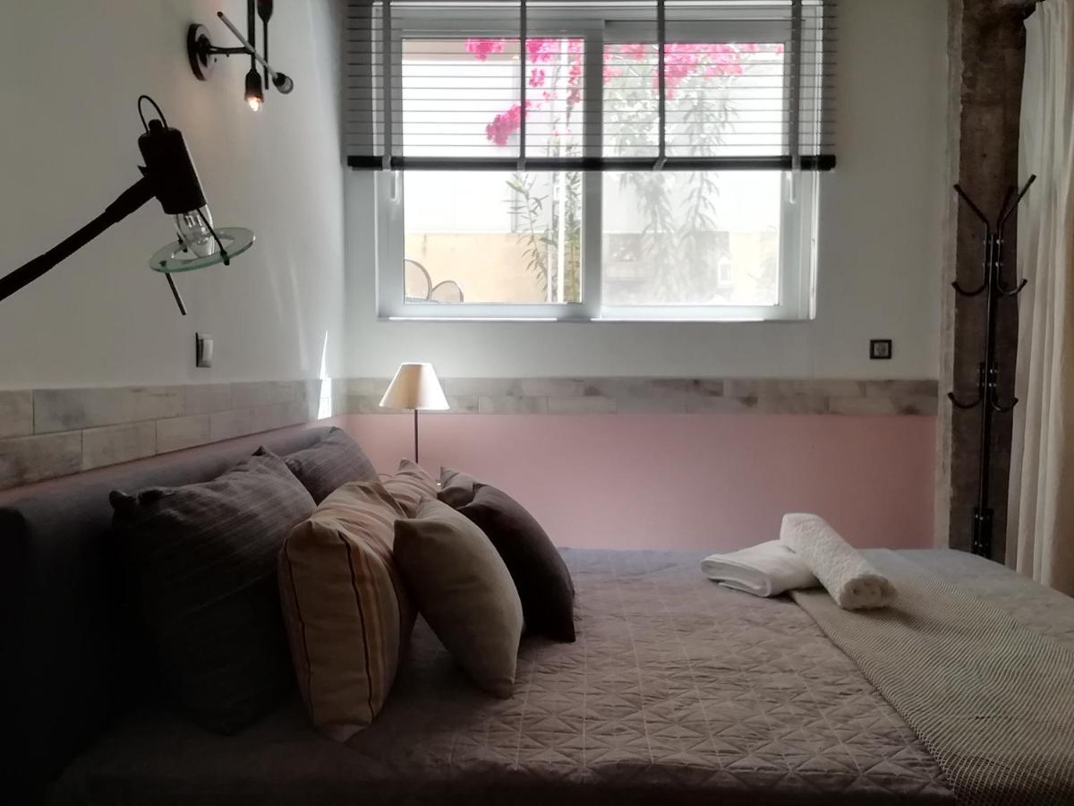 Amazing Semi-Basement Art Apartment Easy Walk To Nafplio Centre Bagian luar foto
