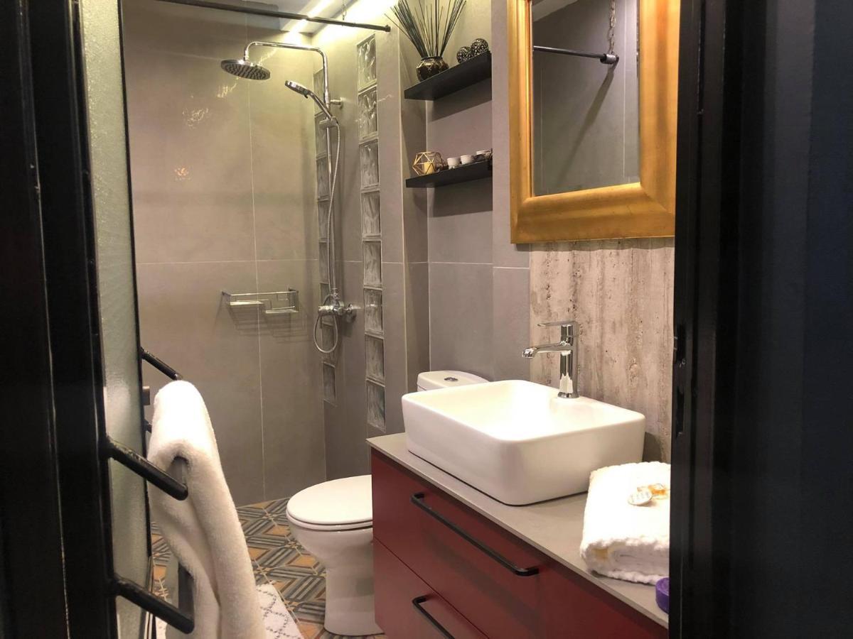 Amazing Semi-Basement Art Apartment Easy Walk To Nafplio Centre Bagian luar foto