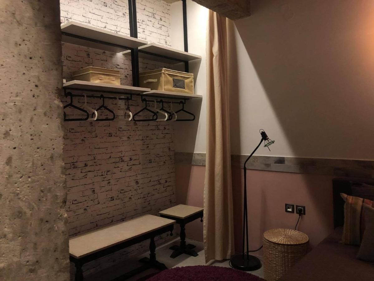 Amazing Semi-Basement Art Apartment Easy Walk To Nafplio Centre Bagian luar foto