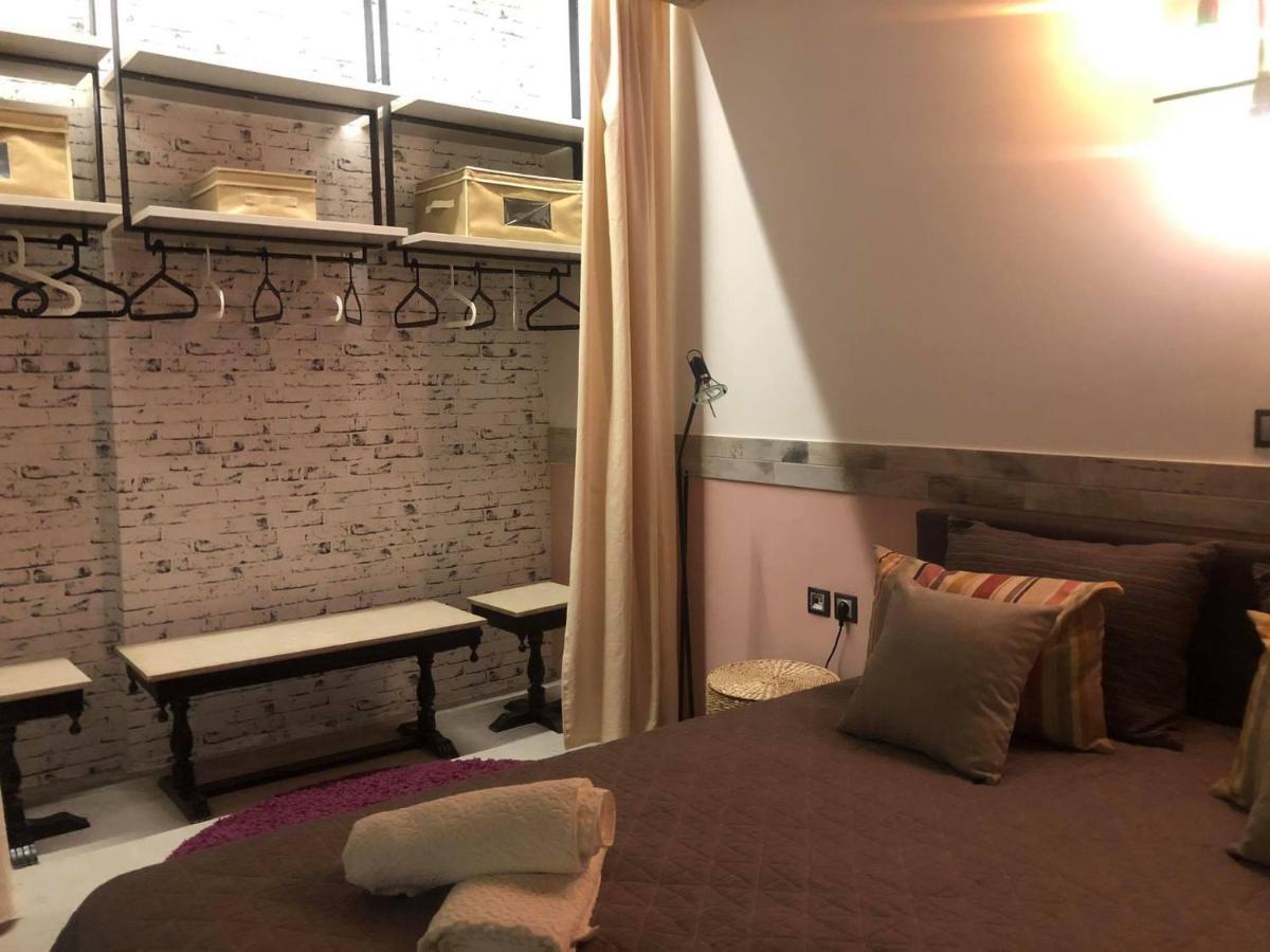 Amazing Semi-Basement Art Apartment Easy Walk To Nafplio Centre Bagian luar foto