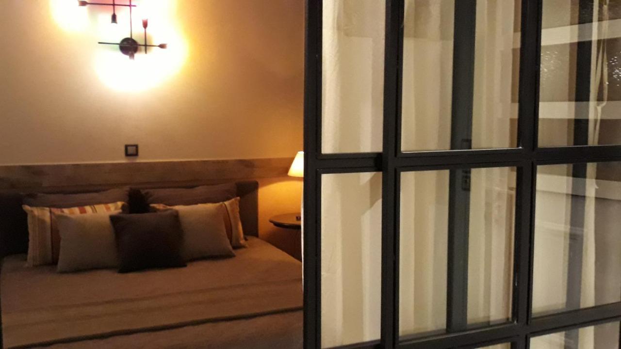 Amazing Semi-Basement Art Apartment Easy Walk To Nafplio Centre Bagian luar foto